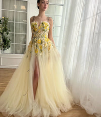 Voguable   Faint Yellow A-line Prom Dresses Lace Appliques Spaghetti Strap Formal Evening Sweep Train Side Split Sleeveless Clubbing voguable