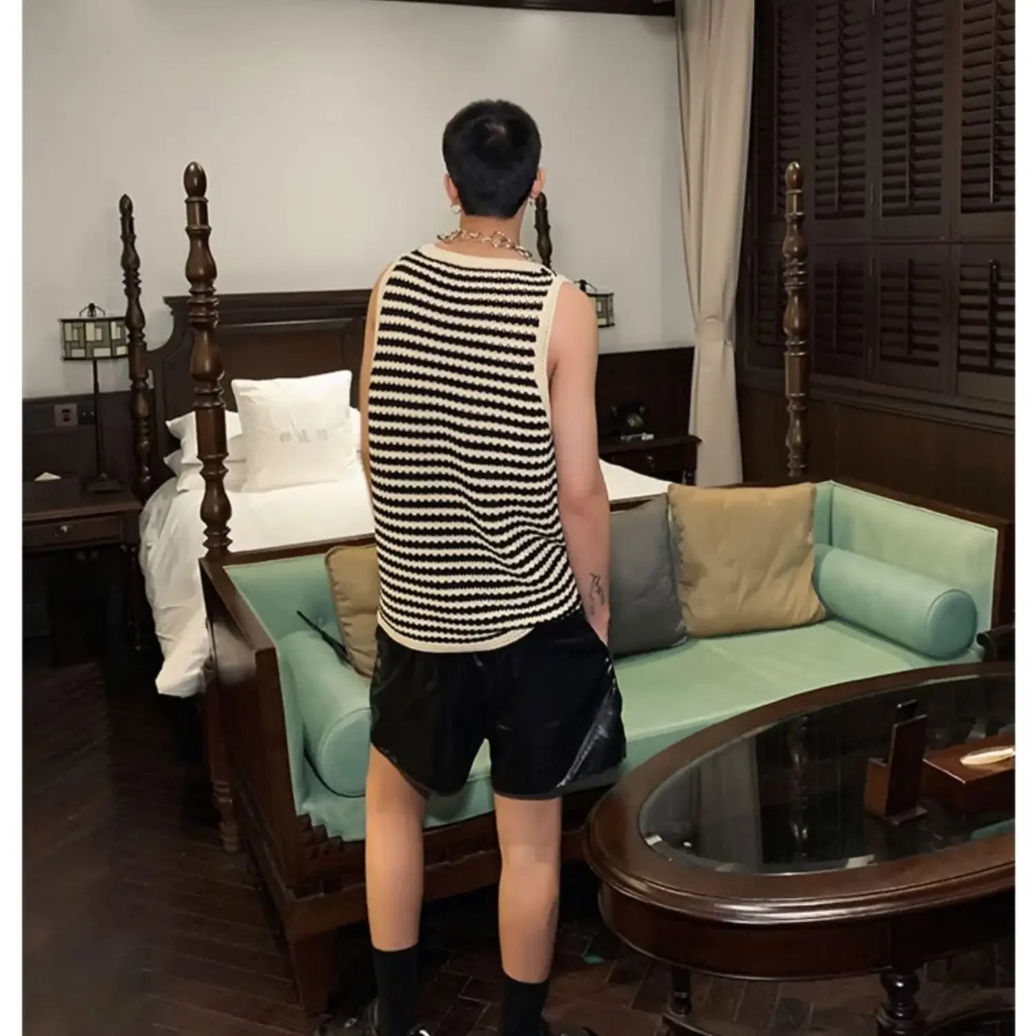 New Black and White Striped Hollow Mens Sweater Vest Casual Loose Sleeveless Houndstooth Harajuku Spaghetti Straps Sweater Vest voguable