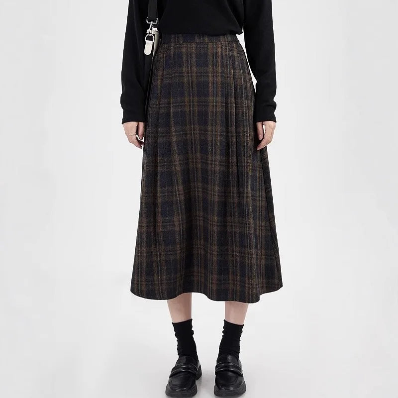 Autumn 2024 Temperament Commuter Plaid Skirt Female Youth Popular Fashion Casual French Retro Slimming Hair A-Line Skirt Trend voguable